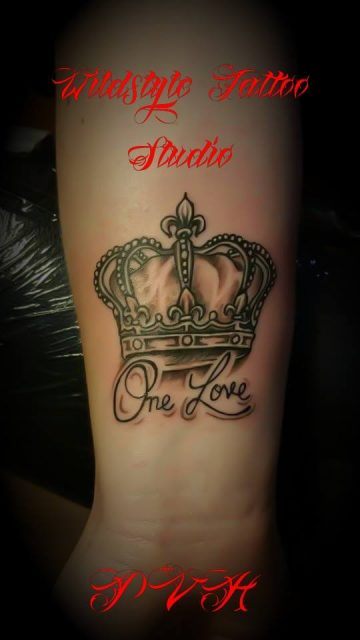 King and Queen Multicolor Crown Tattoo Waterproof Temporary Body Tattoo